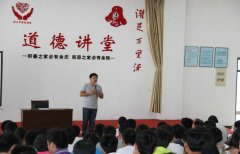 佳潔寶濾器總經理受邀到河南機電高專學校做報告講座